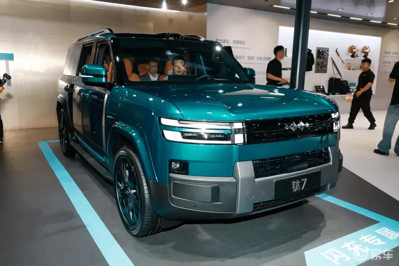 Представлена версия Fang Cheng Bao Ti7 EV Flash Charging Edition с дальностью хода 755 км