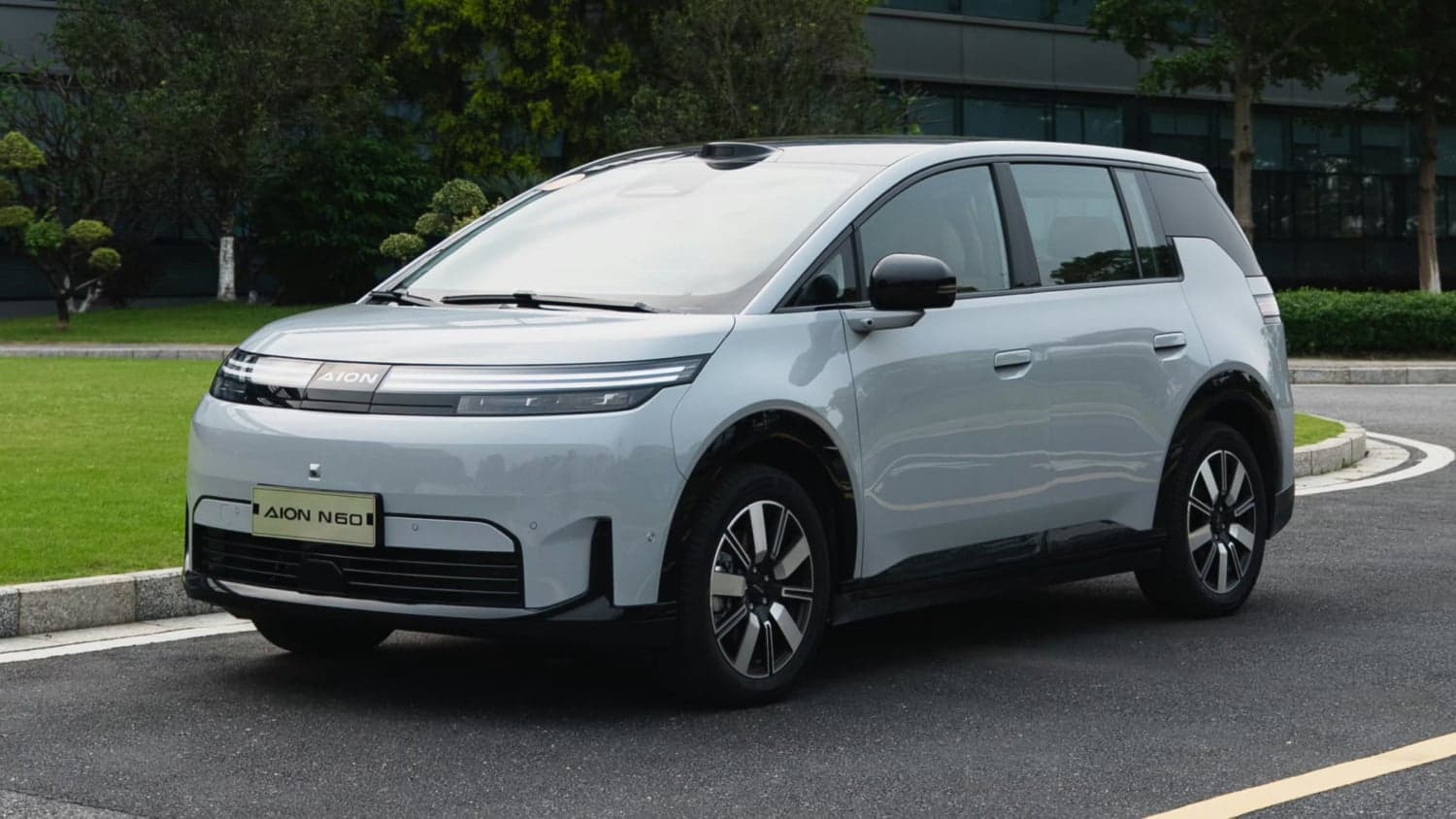 Электрический минивэн GAC Aion N60 запущен в Китае по цене 16 090 долларов с LiDAR