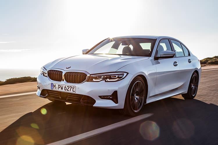 Седан BMW третьей серии станет электромобилем через полтора года