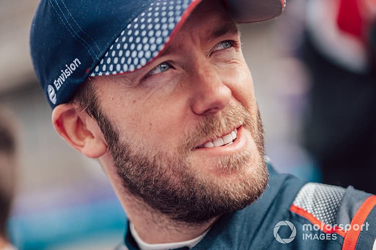 Команда Jaguar Racing сменит пилота