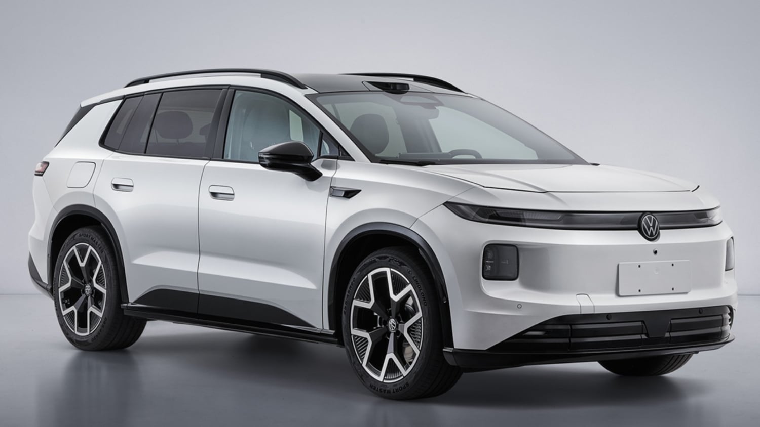 Представлен Volkswagen ID. Aura T6 длиной 4,8 метра и мощностью 228 л.с.
